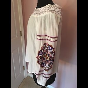 NWOT I.N.C. Embroidered Blouse Medium